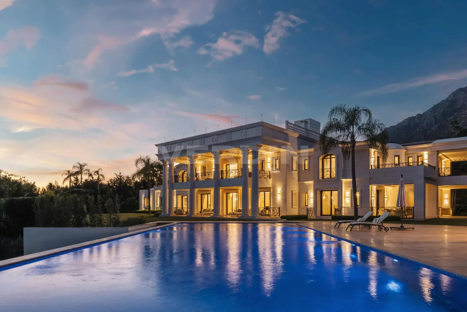 Palatial estate in Sierra Blanca with panoramic views
