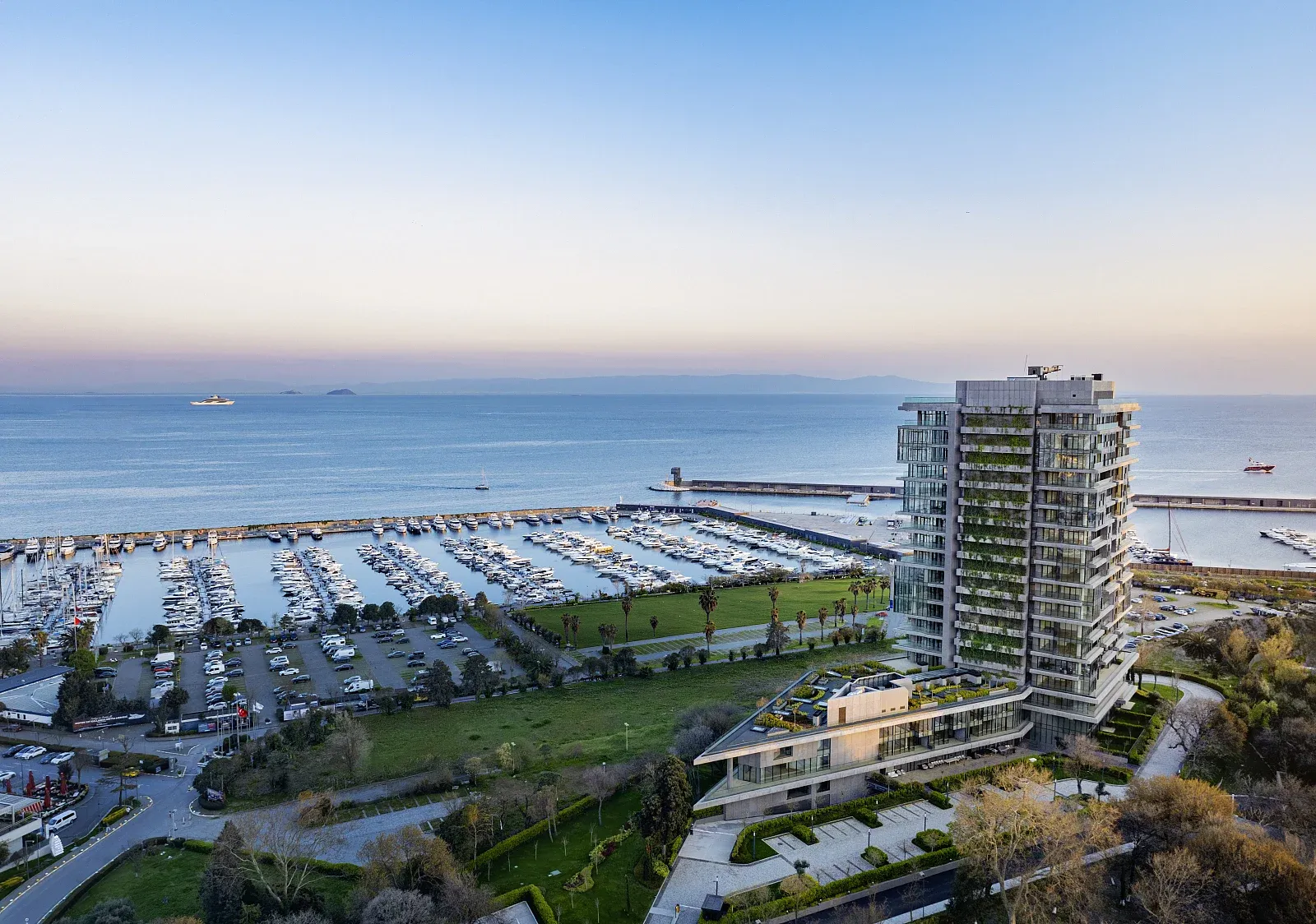 Marina and Sea View Flats in Bakırköy İstanbul