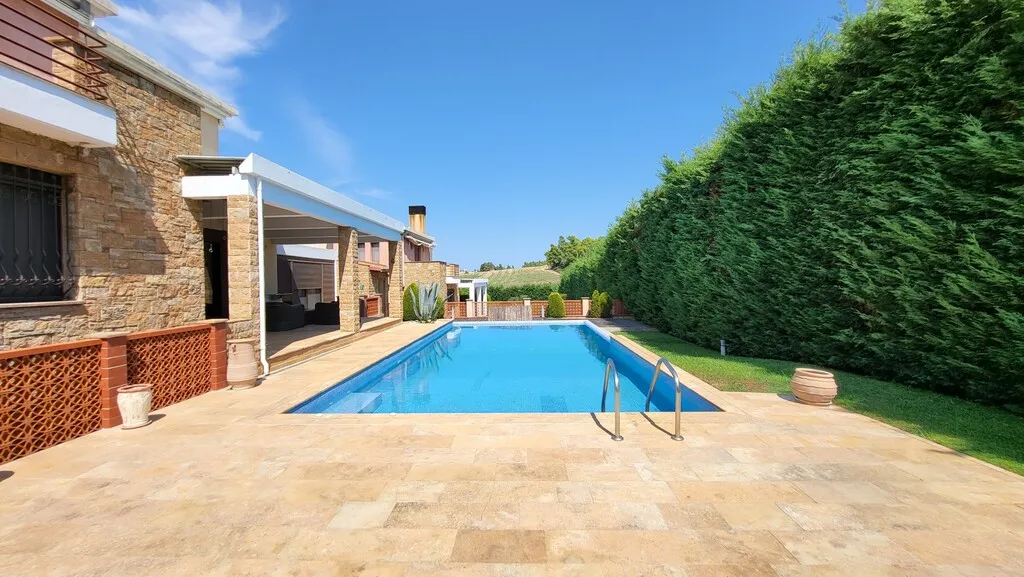 For Sale Villa 600 m² in Kassandra, Chalkidiki